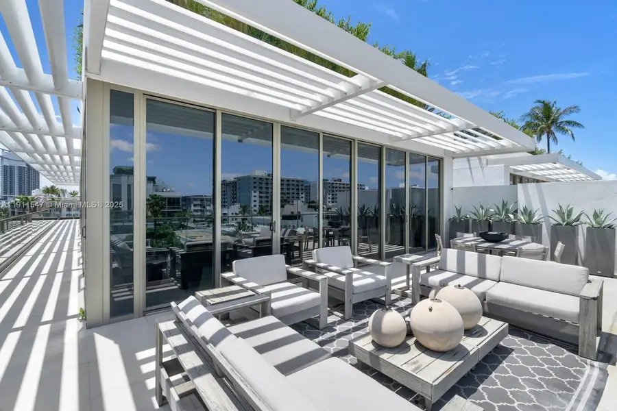 300 Collins Ave #PH3, Miami Beach, FL 33139 - Image #3