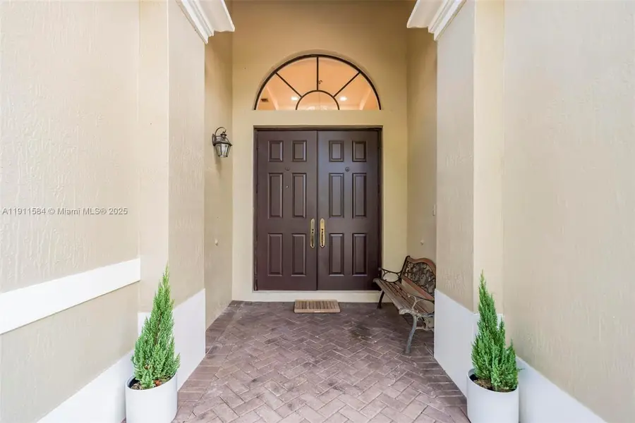 19528 SW 79th Pl, Cutler Bay, FL 33157 - Image #3