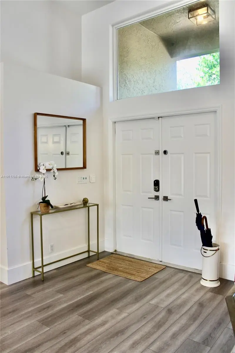 940 Lakewood Ct, Weston, FL 33326 - Image #3