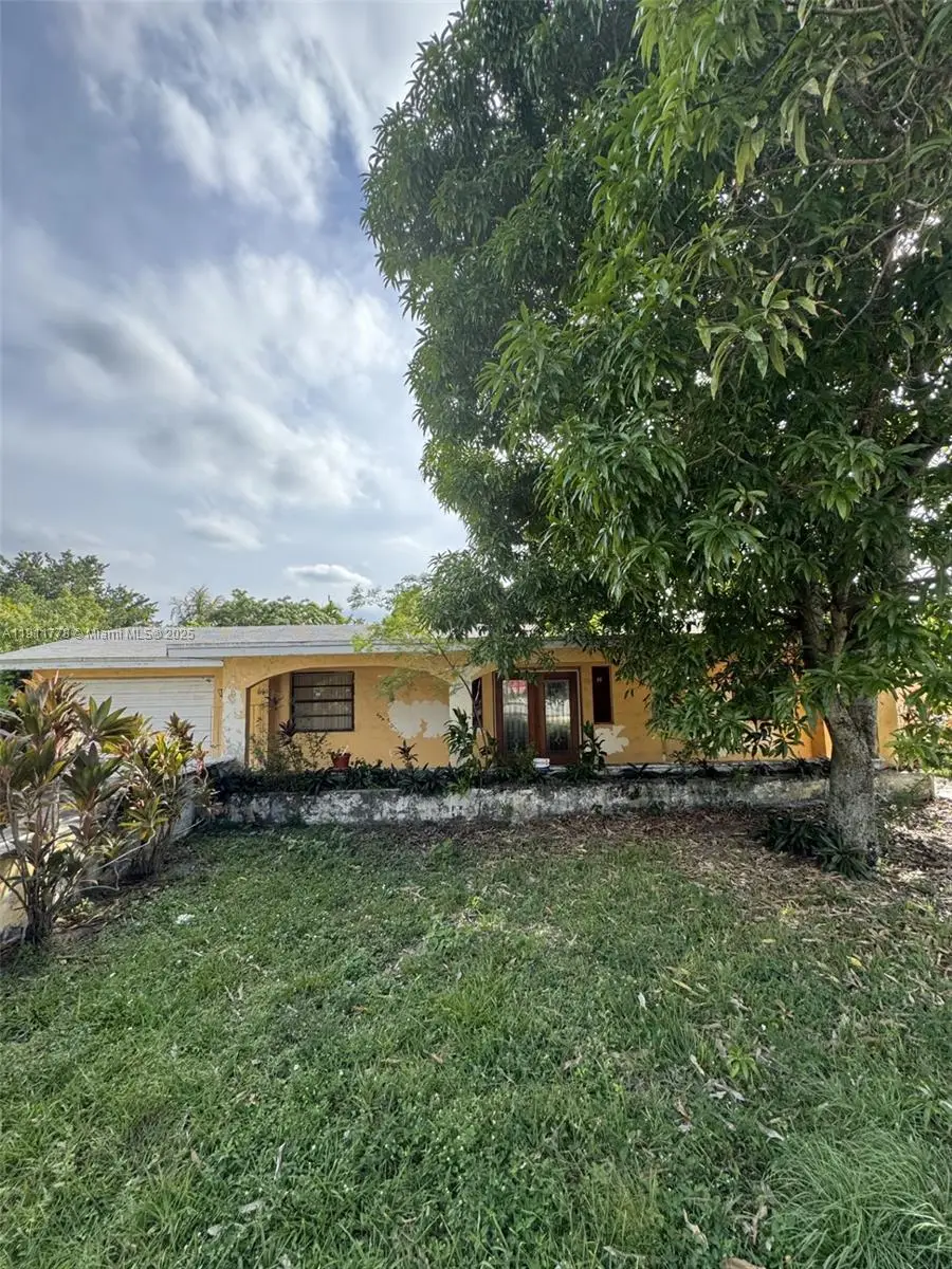 1428 Nw 97th St, Miami, FL 33147 - Image #1