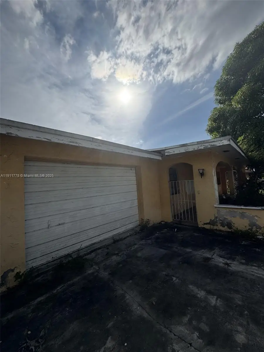 1428 Nw 97th St, Miami, FL 33147 - Image #3