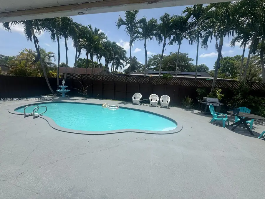 13320 SW 99th St, Miami, FL 33186 - Image #2