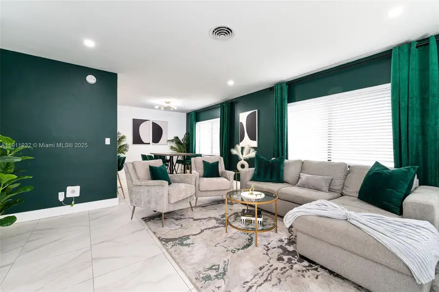 329 SE 12th Ave, Pompano Beach, FL 33060 - Image #2