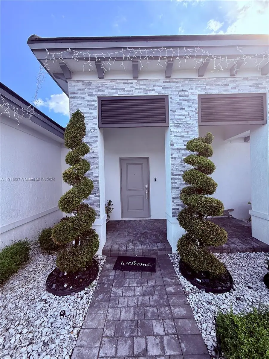 16910 SW 288th Ter, Homestead, FL 33030 - Image #2