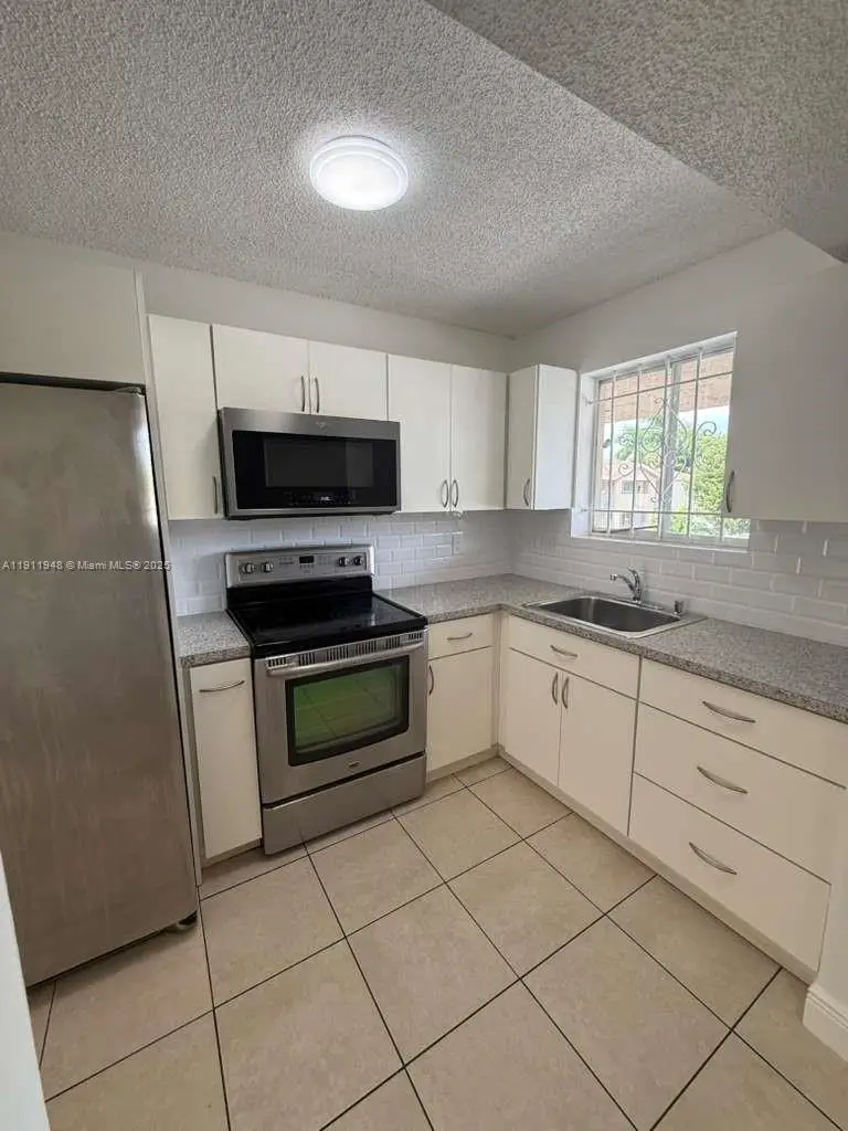 7785 W 30 Ct #F-202, Hialeah Gardens, FL 33018 - Image #3