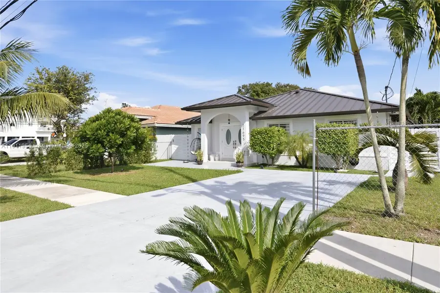 21695 SW 120th Ave, Miami, FL 33170 - Image #2