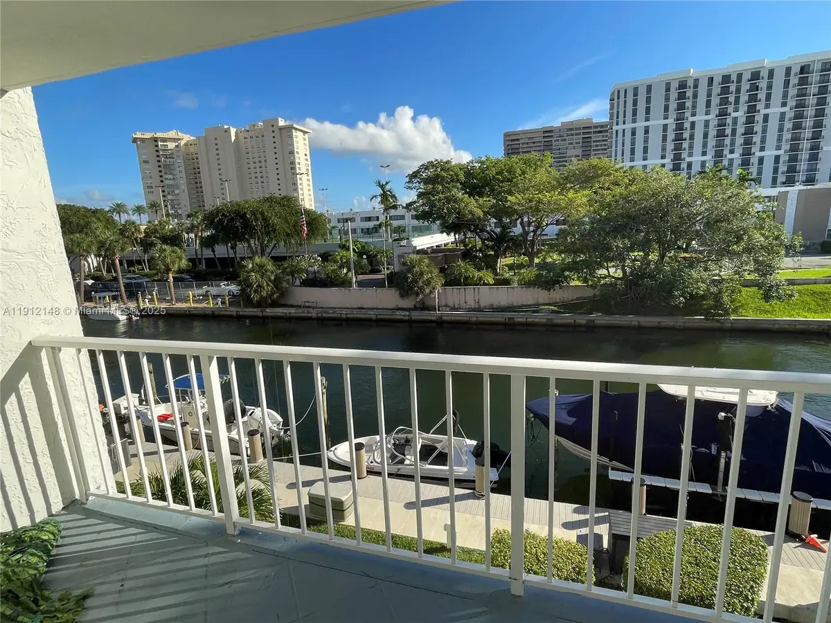1650 NE 115th St #311, Miami, FL 33181 - Image #1