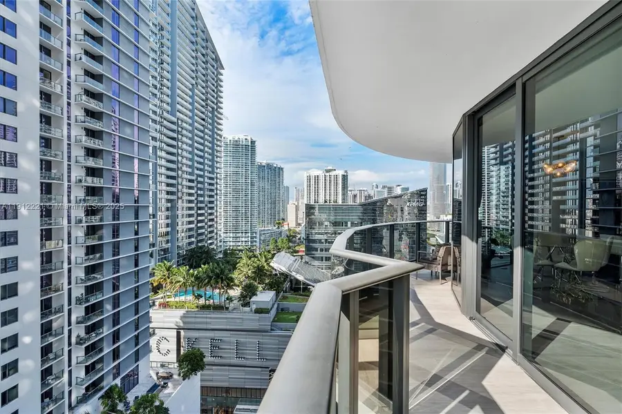 45 SW 9th St #1908, Miami, FL 33130 - Image #2