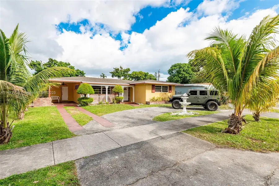 1155 NE 110th St, Miami, FL 33161 - Image #2