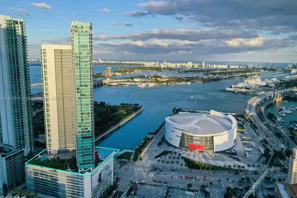 888 Biscayne Blvd #4007, Miami, FL 33132