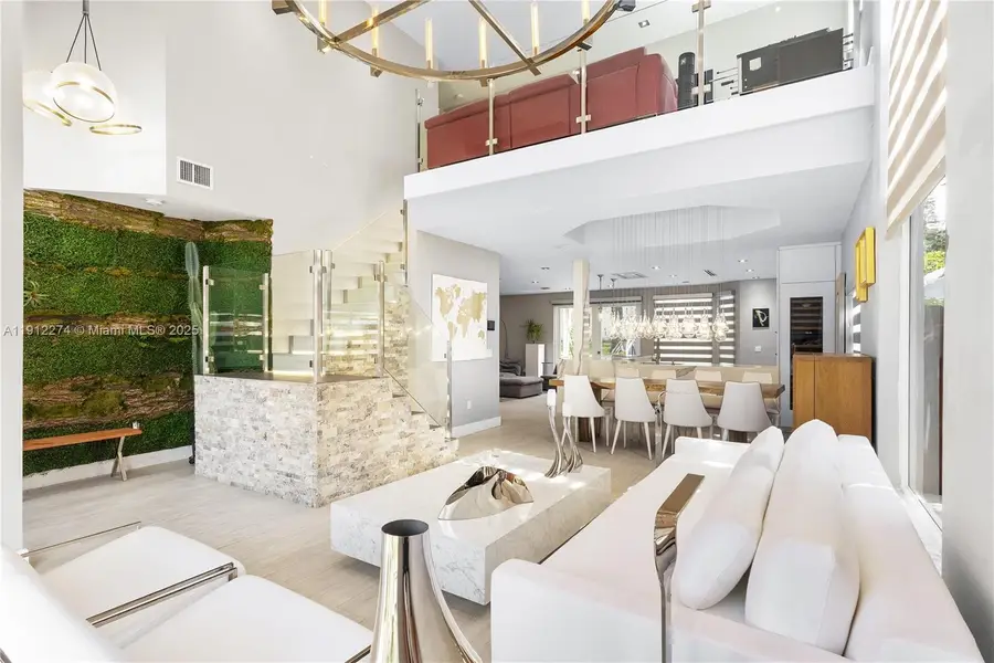 5869 NW 112th Ct, Doral, FL 33178 - Image #3