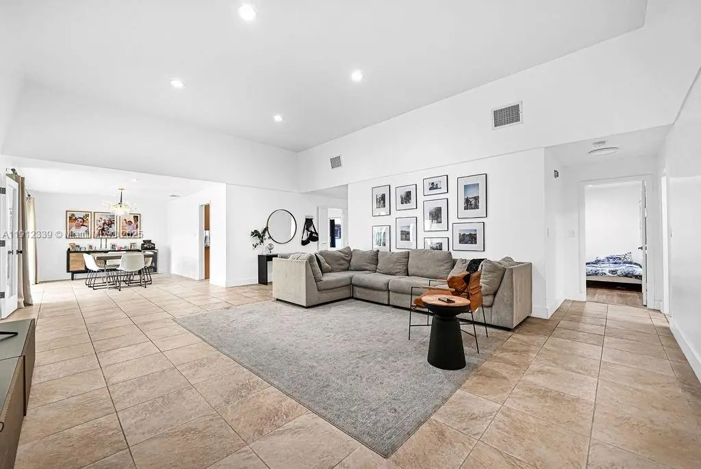 3501 Keyser Ave #43, Hollywood, FL 33021 - Image #1