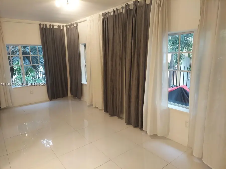 750 Pennsylvania Ave #1, Miami Beach, FL 33139 - Image #2