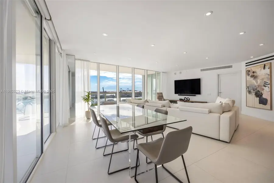 450 Alton Rd #2007, Miami Beach, FL 33139 - Image #3