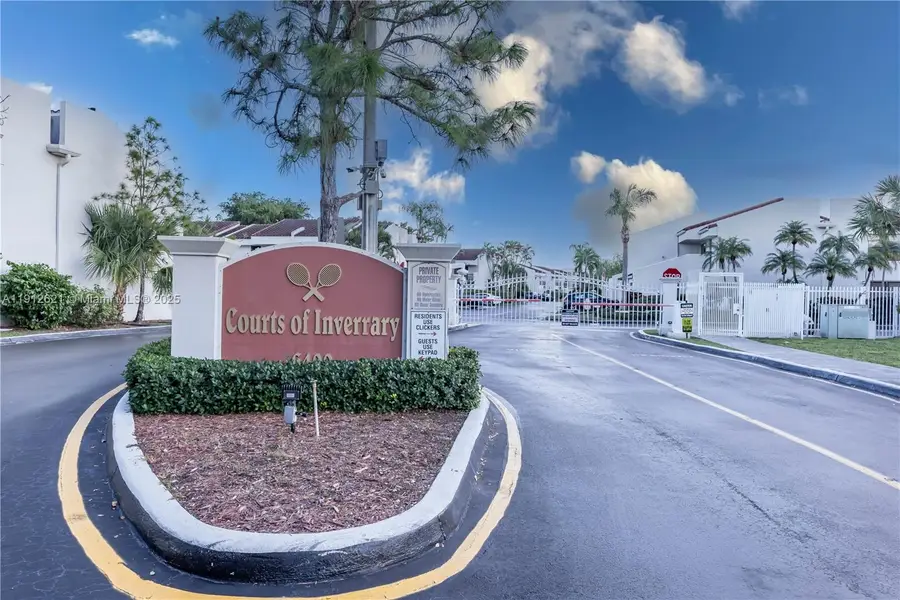 6563 Racquet Club Dr #124, Lauderhill, FL 33319 - Image #2