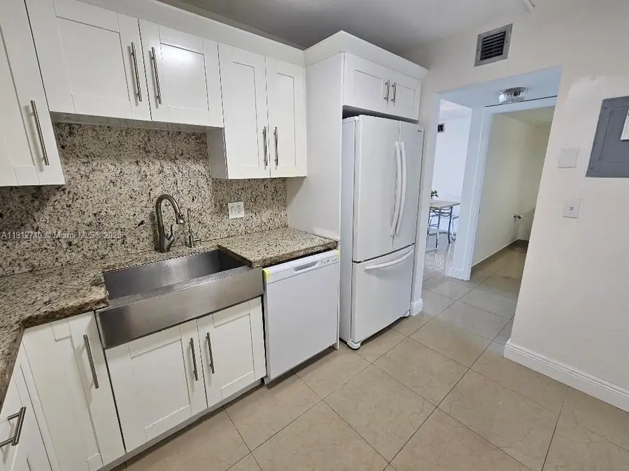 1200 NE Miami Gardens Dr #710W, Miami, FL 33179 - Image #2