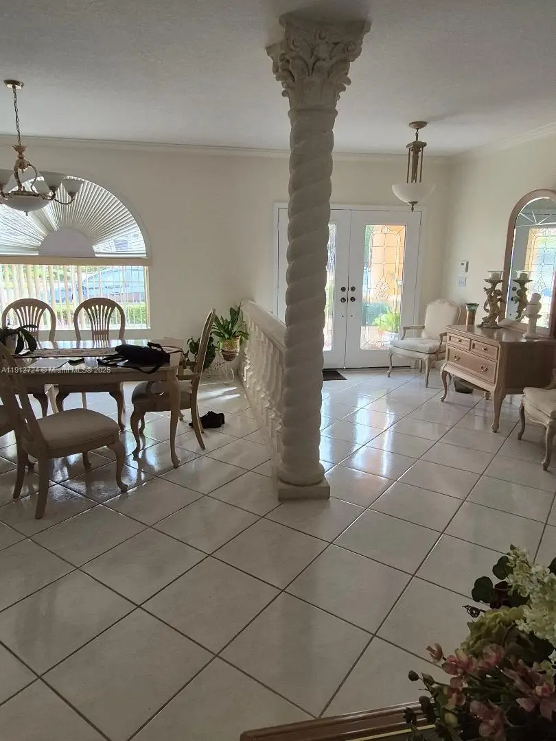 15319 SW 138th Ter, Miami, FL 33196 - Image #3