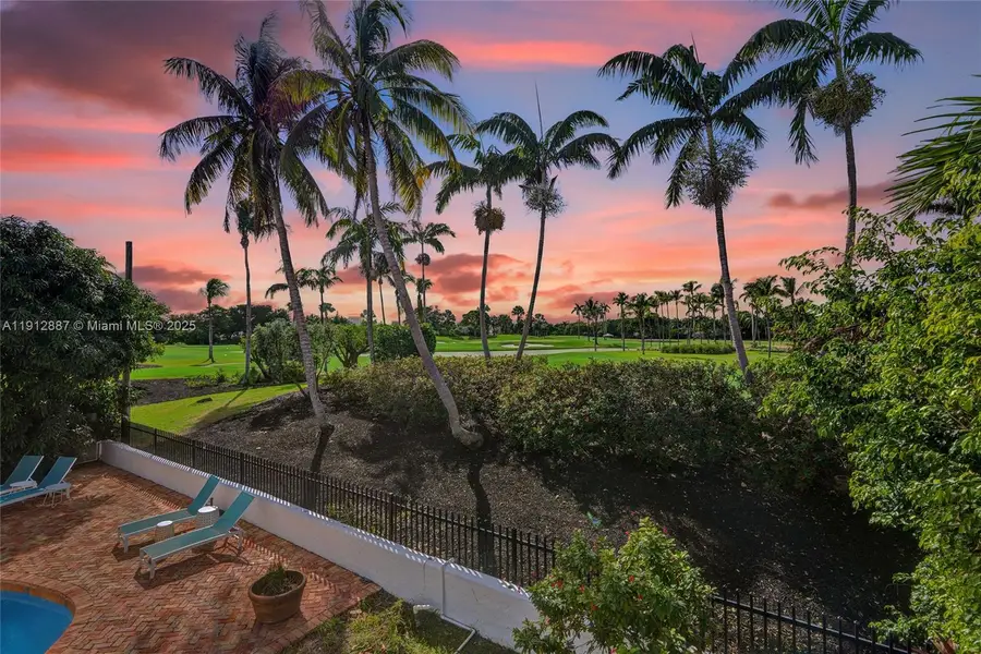 5252 La Gorce Dr, Miami Beach, FL 33140 - Image #2