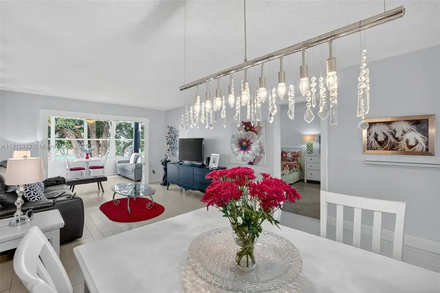 7817 Golf Cir Dr #305, Margate, FL 33063 - Image #2