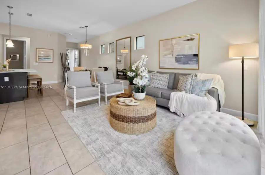 192 Villa Domani Cir, Davenport, FL 33896 - Image #2