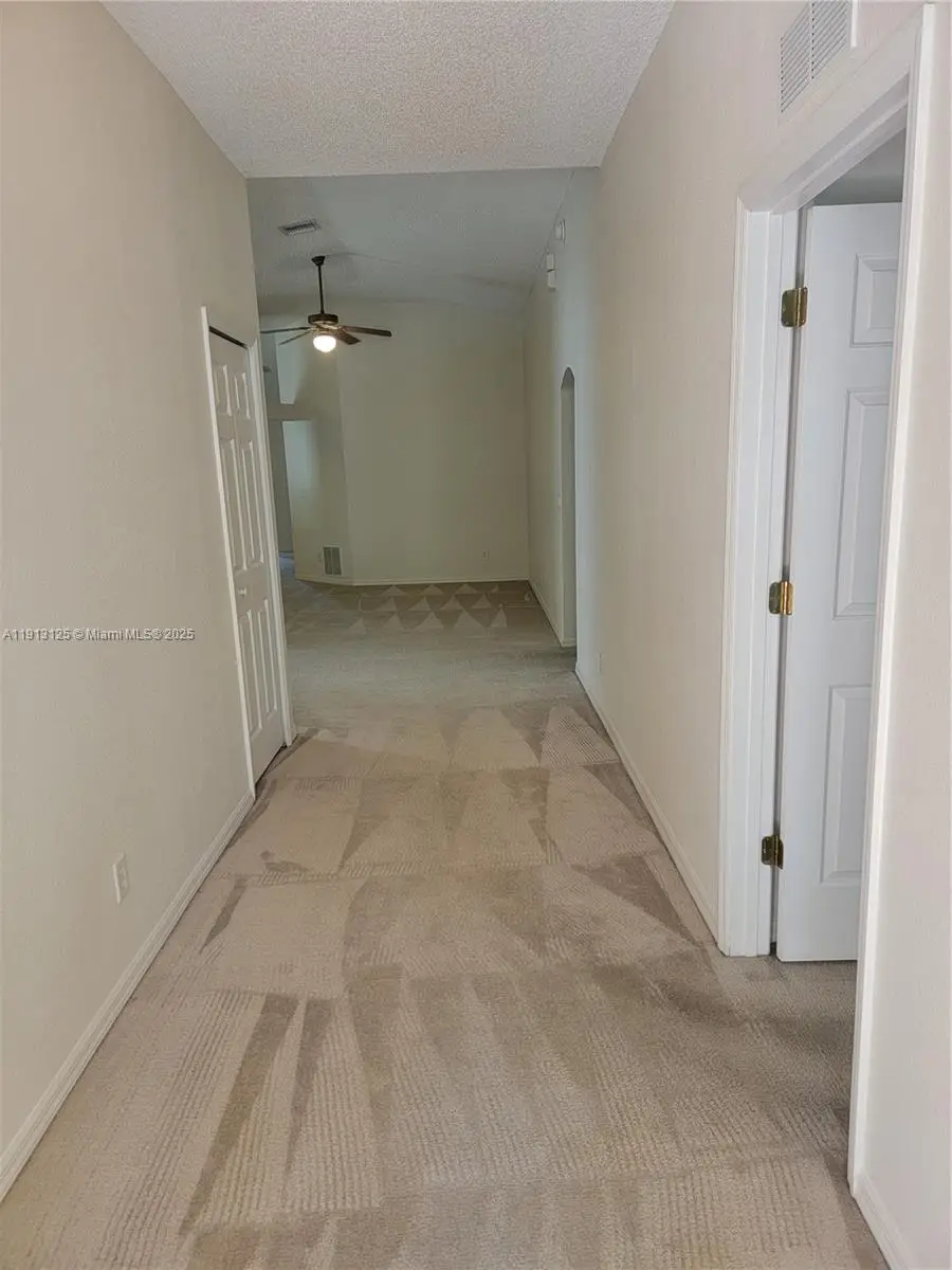 1092 W 13th Sq, Vero Beach, FL 32960 - Image #3