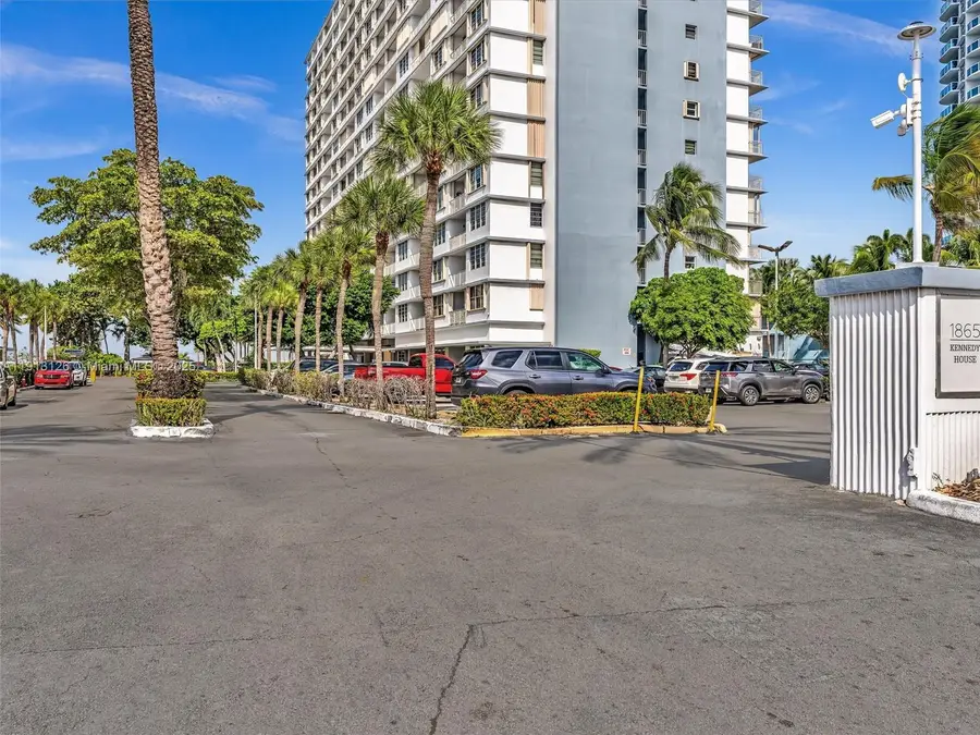 1865 79th St Cswy #11D, North Bay Village, FL 33141 - Image #3