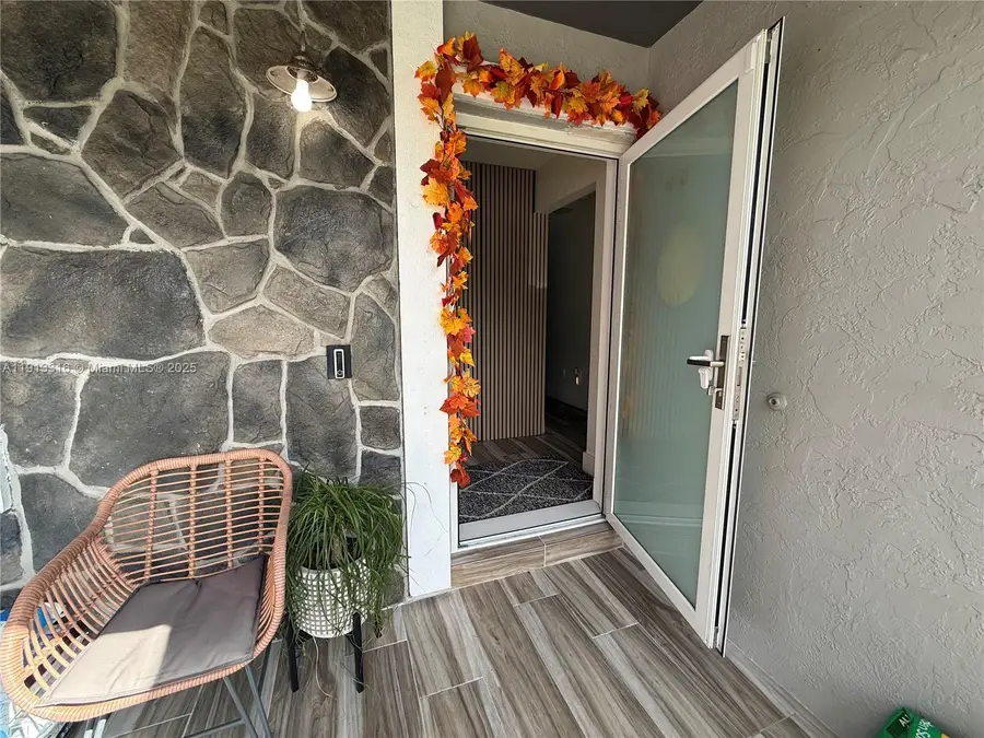 Address Withheld By Seller, Homestead, FL 33035 - Image #2