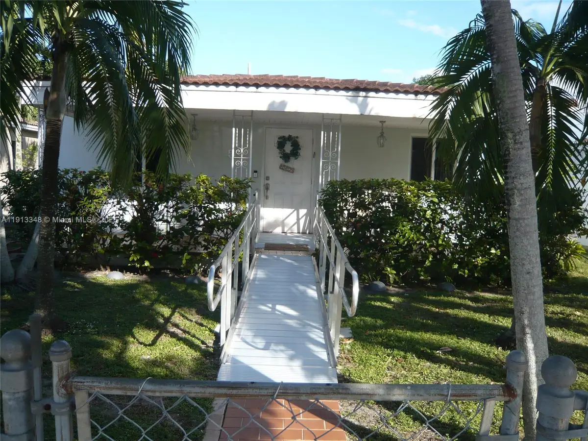 55 SW 62nd Ct, Miami, FL 33144 - Image #1