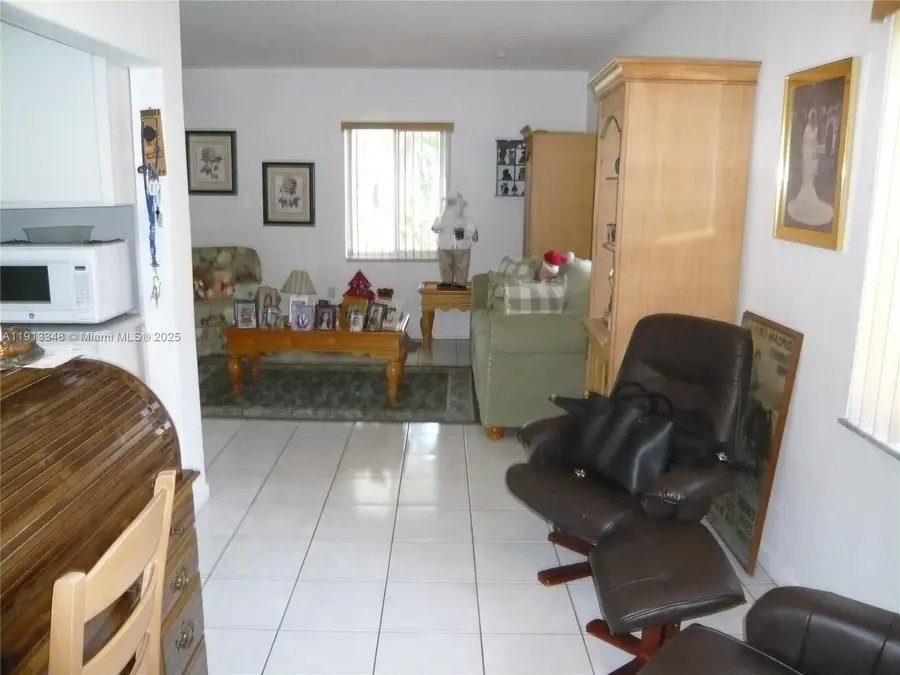 55 SW 62nd Ct, Miami, FL 33144 - Image #3