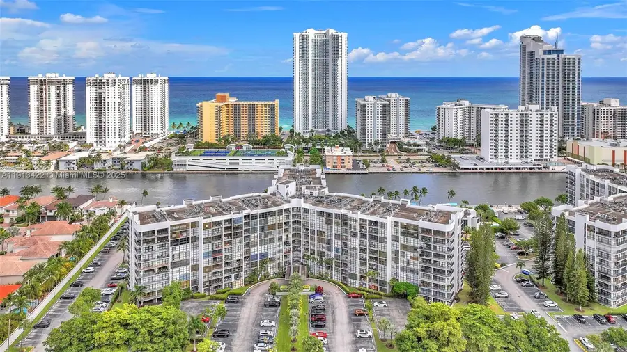 1000 Parkview Dr #229, Hallandale Beach, FL 33009 - Image #2