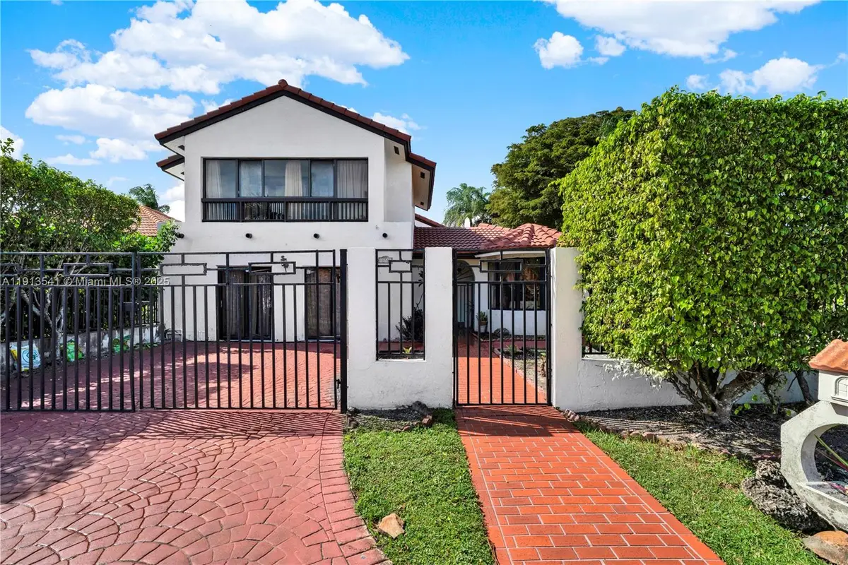 10720 SW 117th Ct, Miami, FL 33186 - Image #1