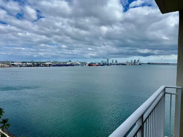 770 Claughton Island Dr #1613, Miami, FL 33131