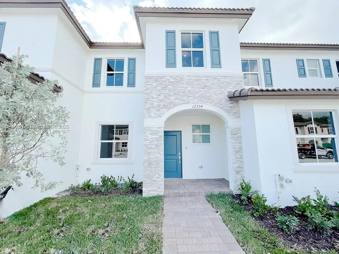 12354 NW 23rd Ct, Miami, FL 33167 - Image #1