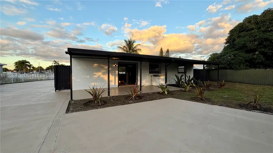 5020 NW 170th St, Miami Gardens, FL 33055 - Image #3