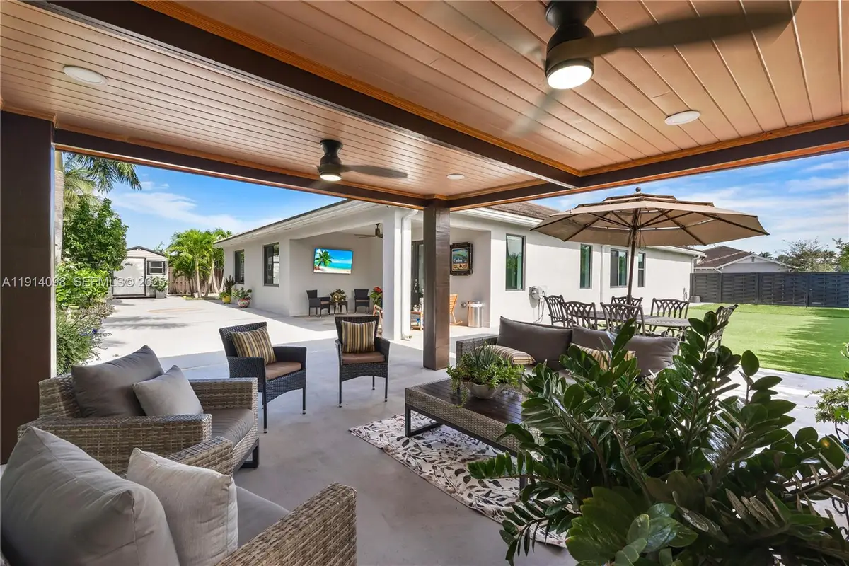 19950 SW 132nd Ct, Miami, FL 33177 - Image #1