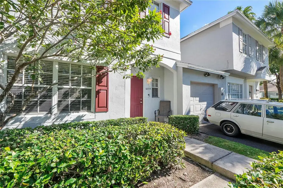 6004 Red Plum Ct, Tamarac, FL 33321 - Image #2