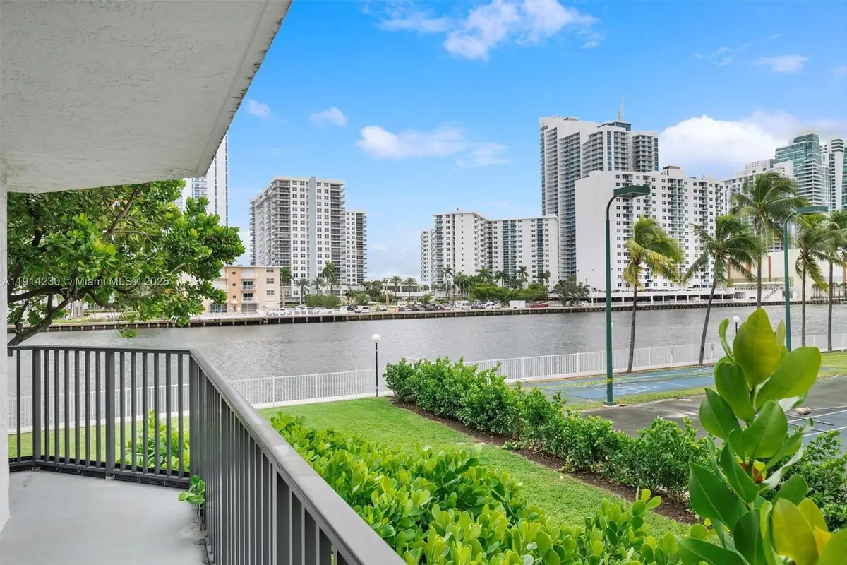 1000 Parkview Dr #220, Hallandale Beach, FL 33009 - Image #1