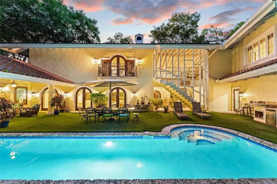 3506 Banyan Cir, Miami, FL 33133 - Image #2