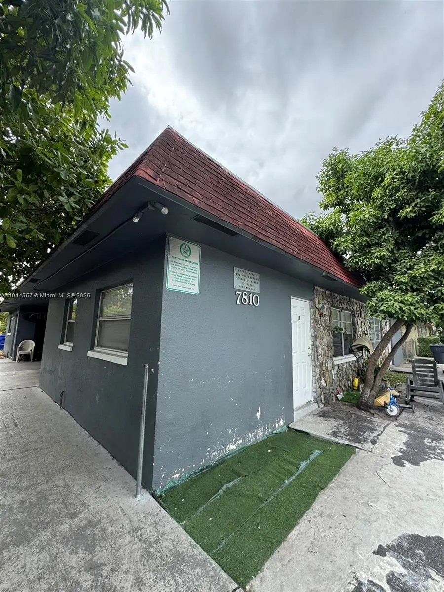 7810 SW 10th St, North Lauderdale, FL 33068 - Image #3