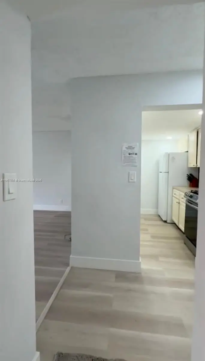 17901 NW 68 Ave #T-205, Hialeah, FL 33015 - Image #1