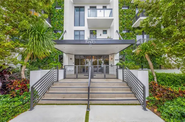 1030 15th St #306, Miami Beach, FL 33139