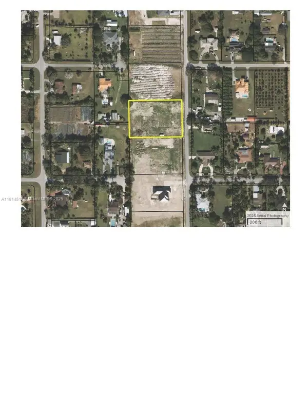 24440 SW 209th Pl, Homestead, FL 33031