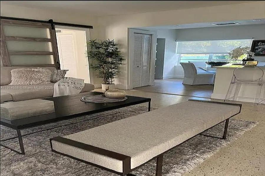 827 NE 140th St, North Miami, FL 33161 - Image #2