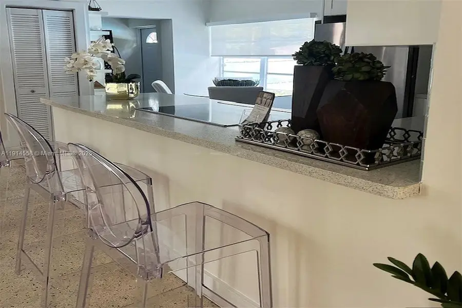 827 NE 140th St, North Miami, FL 33161 - Image #3