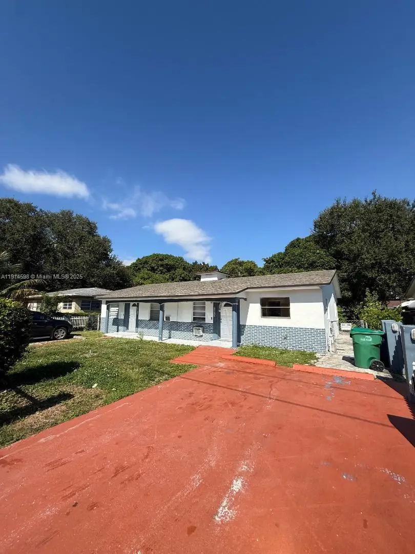 1371 NE 150th St, Miami, FL 33161 - Image #2