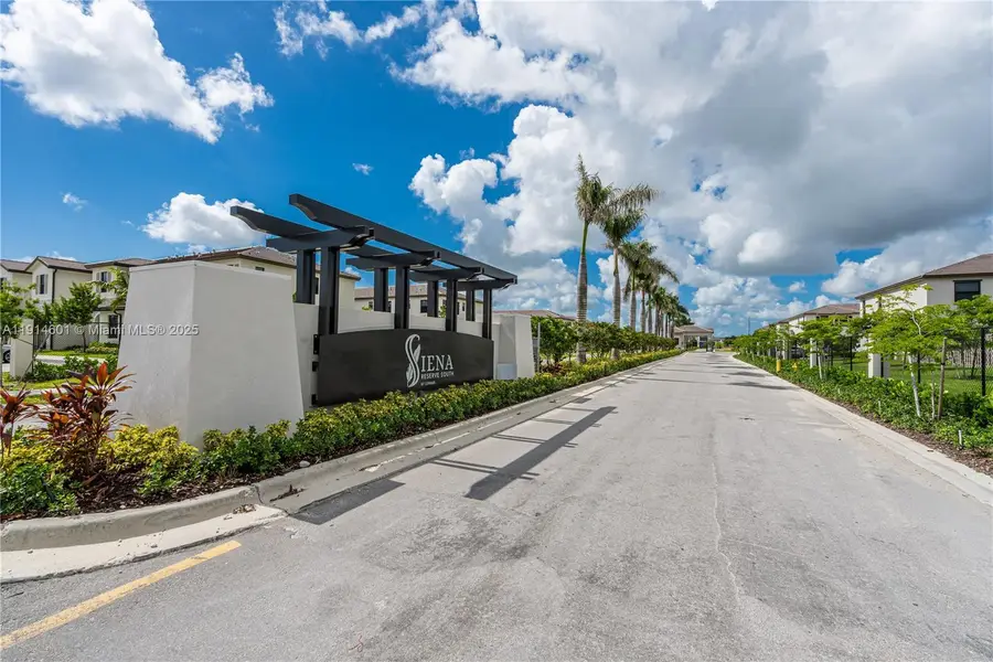 23469 SW 129th Pl, Homestead, FL 33032 - Image #3