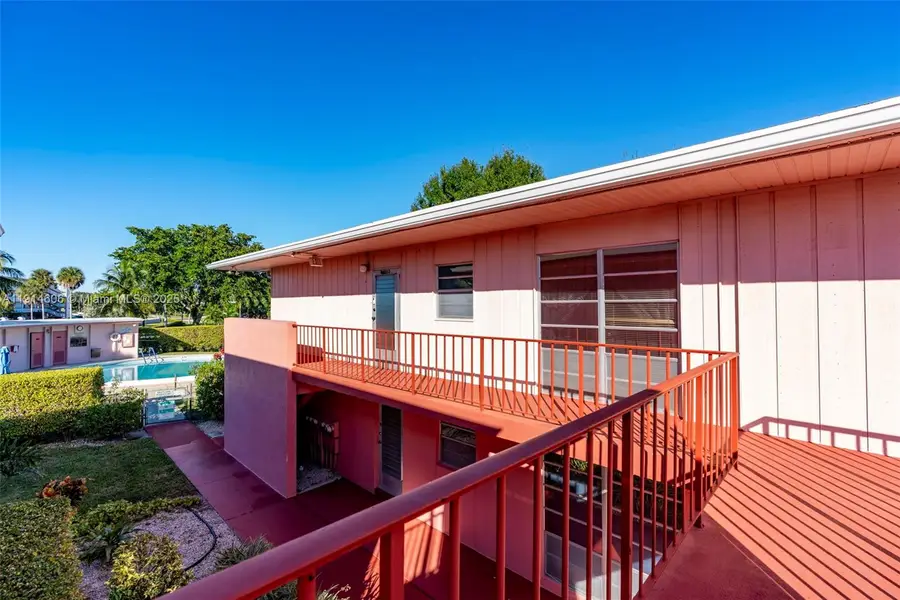 18 Golfs Edge #D, West Palm Beach, FL 33417 - Image #2