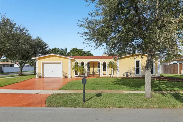 10941 NW 18th St, Pembroke Pines, FL 33026