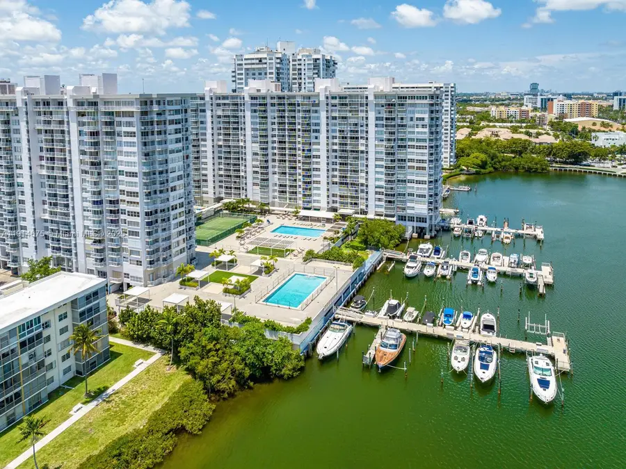 18011 Biscayne Blvd #**BOAT SLIP** & 1603, Aventura, FL 33160 - Image #2