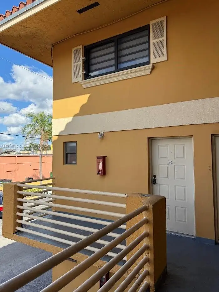 Address Withheld By Seller, Hialeah Gardens, FL 33016 - Image #1